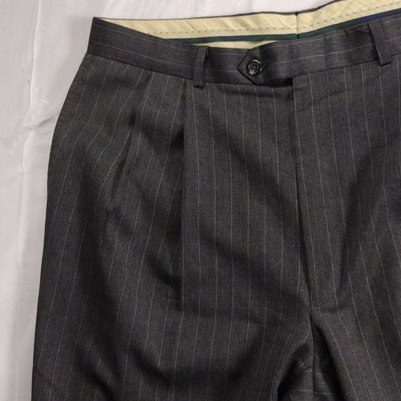Lauren Ralph Lauren Smoke Gray Wool Total Comfort Pleated Pin Stripe Slacks - Picture 12 of 14